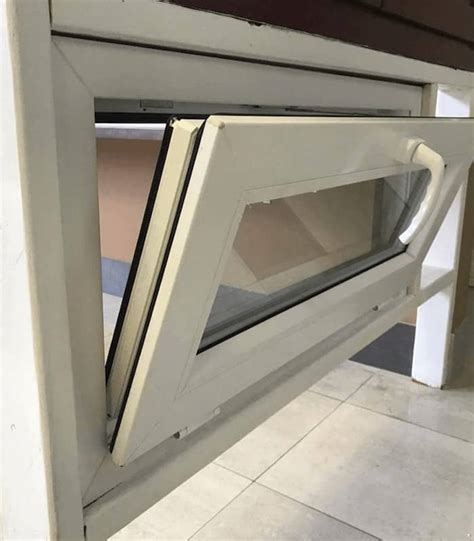 10 Reasons To Choose Hopper Window Installed In Your Home