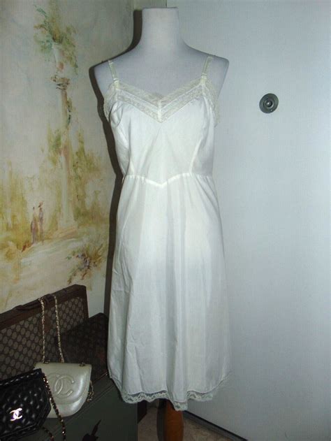 Barbizon 1950s Vintage Ivory Lingerie Nightgown Slip … Gem