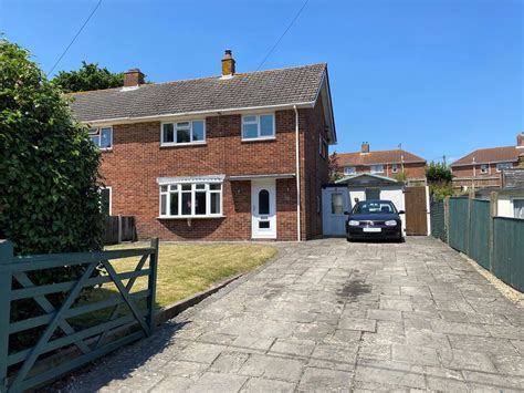 3 Bed Semi Detached House For Sale In Broomfield Lane Lymington