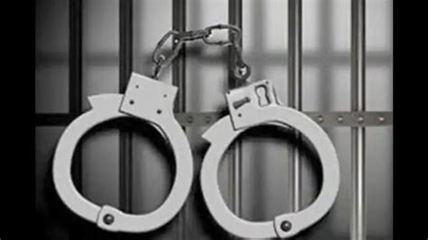 Restaurant Manager Waiter Arrested In Pune For Assaulting Customer