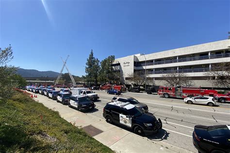 Glendale Fire and Police Departments honor USC Verdugo Hills Hospital workers - HSC News