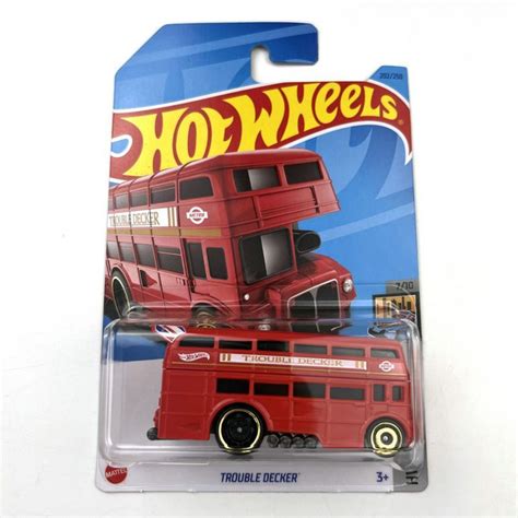 Машинка Hot Wheels коллекционная 2023 TROUBLE DECKER red купить с доставкой по выгодным ценам