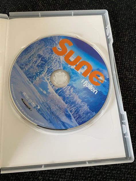 Se produkter som liknar Sune i fjällen DVD på Tradera 581700780