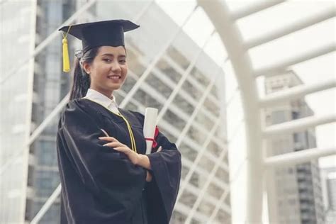 Serupa Tapi Tak Sama Ini Perbedaan Magister Dengan Master Simak