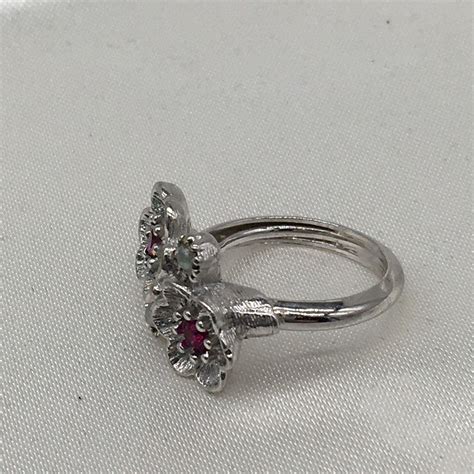 Avon Ring Vintage Silver Tone Pink Stones Sz 5 Etsy