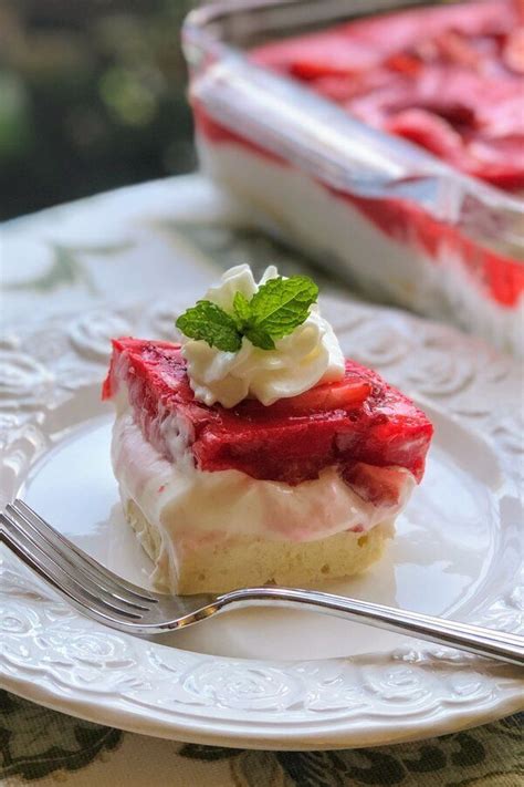 Strawberry Cream Cheese Squares Recipe Desserts Cream Cheese