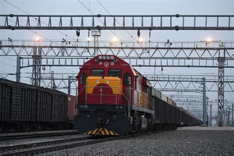 Xinjiang S Alataw Pass Handles Over Half China Europe Rail Freight In