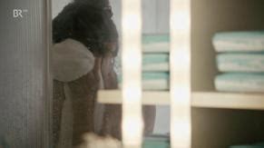 EIN SCHMALER GRAT NUDE SCENES AZNude