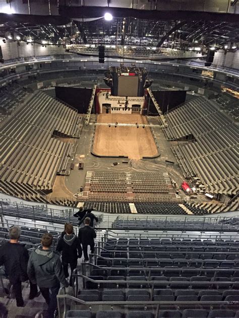 Köln: Führung durch die LANXESS Arena besichtigen - Op Jück