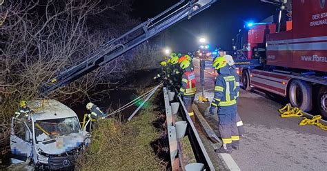 Firmenbus Unfall In Uttendorf Betrunkener Lenker Verletzt Salzburg