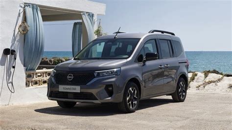 Nissan Townstar EV Passenger Price And Specs Charging Range