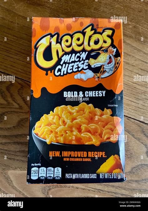 Box Of American Cheetos Mac N Cheese Macaroni Cheese Stock Photo Alamy