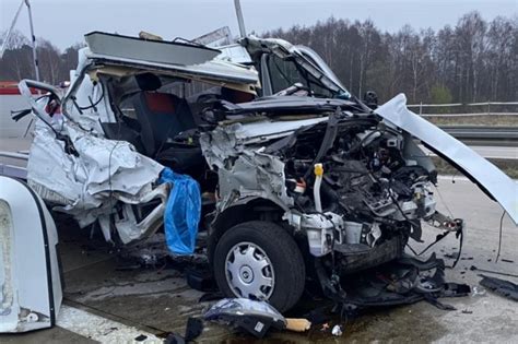 Wypadek Na A Stra Acy Ponownie Mieli Utrudniony Dojazd Do Miejsca