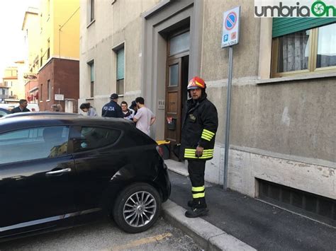 Terni Incendio Via Rosselli Umbriaon