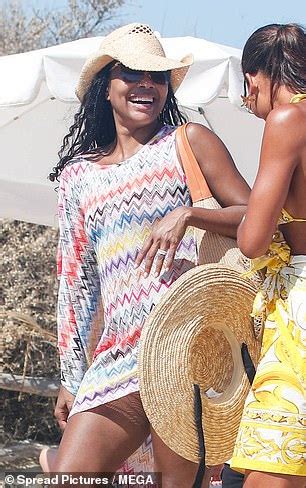 Emma Weymouth Marchioness Of Bath 38 Shows Off Her Toned Figure In A Yellow Bikini As She