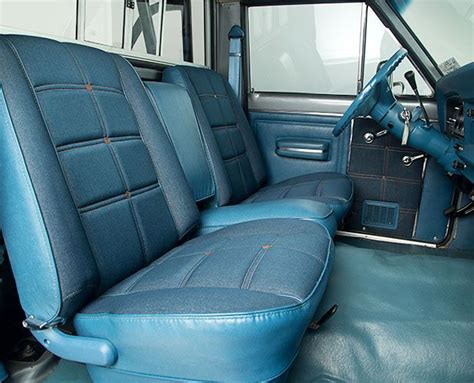 1978 Jeep J-10 Pickup Truck Interior | Jeep, Truck interior, Jeep brand