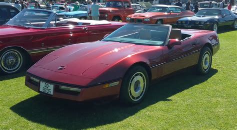 Chevrolet Corvette convertible – Collectable Classic Cars