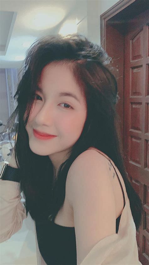 Soi profile hot girl bánh tráng đ ánh gục trái tim Rambo Cao Lãnh lớn hơn 2 t uổi rất trẻ