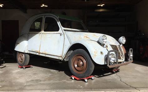 No Room to Finish 1955 Citroën 2CV AZ Barn Finds