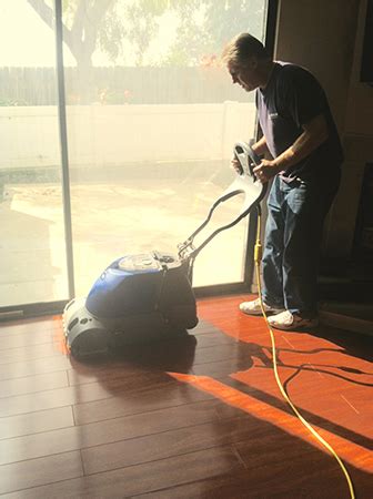 Long Beach Hardwood Floor Cleaning | Wood Floor Cleaners