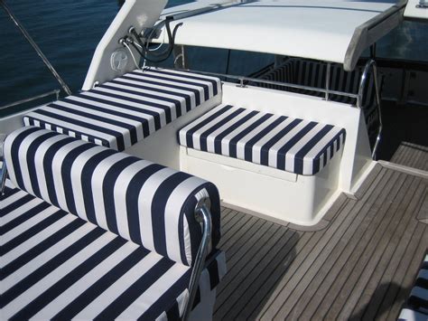 Love These Nautical Striped Boat Cushions Sailing Pinterest Boat