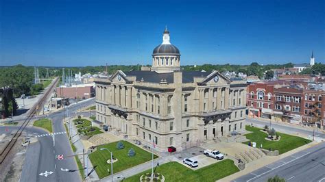 Aerial Drone Photography : Huntington County Courthouse, Indiana 46750