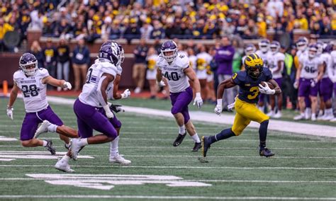 Michigan Football Wr Aj Henning Transfers To Northwestern Wildcats