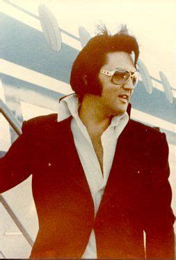 Boarding His Chartered Jet Elvis Presley Pictures Elvis