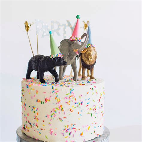 Party animal cake - Cake by Courtney