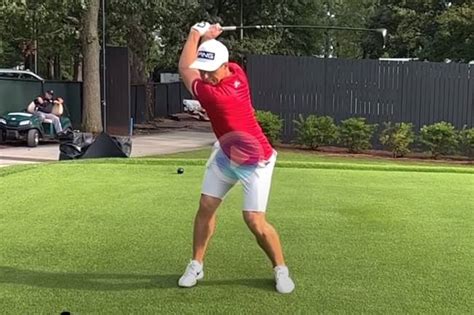 Vea el potente swing de Viktor Hovland a cámara super lenta