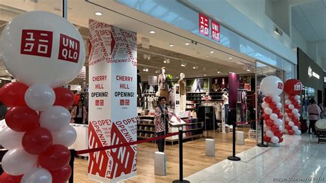 Uniqlo To Enter Texas With Stores In Houston Dallas Houston Business