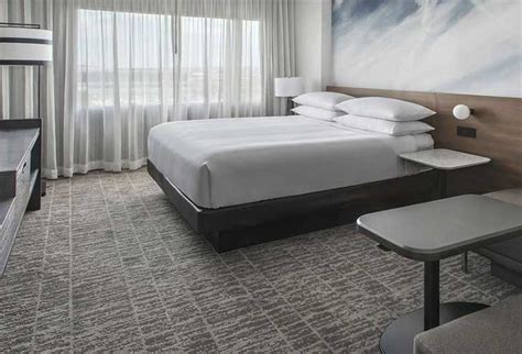 Here are the Best Hotels in Newark Near Liberty Airport