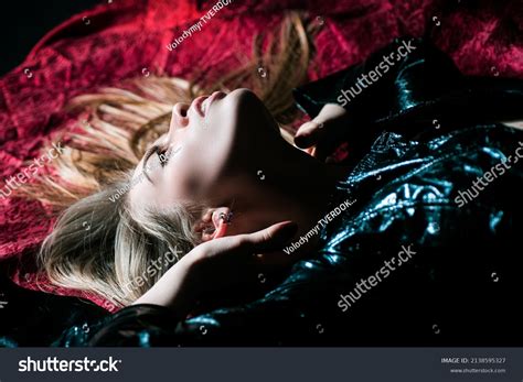Sexy Model Perfect Naked Body Sexy库存照片 Shutterstock