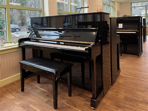 Yamaha P121 NT - H.P. Steenhuis Piano's en Vleugels