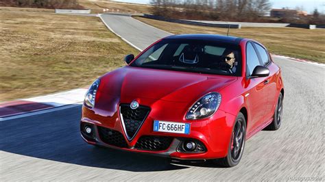 Alfa Romeo Giulietta Wallpapers Wallpaper Cave