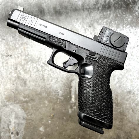 Signature Series Glock 34 Gen 3 With Aimpoint Acro P2 Razorback Match Barrel And More