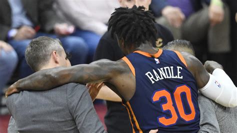 Knicks Julius Randle Re Sprains Left Ankle In Game 5 Yardbarker