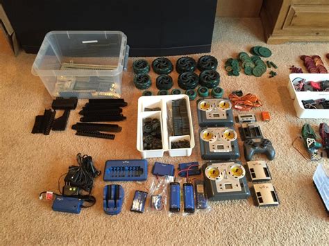 MASSIVE Lot of VEX Robotics, educational sets, lots of extras ...