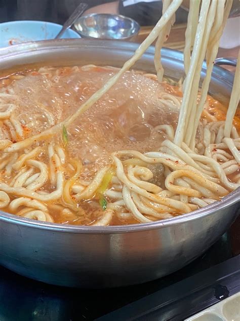 전통 궁중칼국수 월송동 칼국수 뽈레 Polle