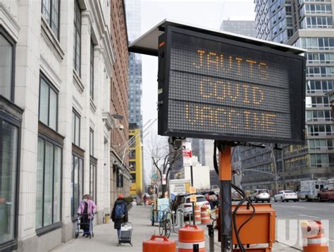 Photo: Javits Center Opens as COVID Vaccine Mega-Site in New York ...