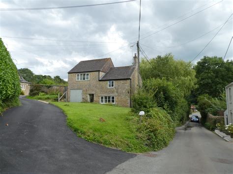 Brookwood Cottage Roger Cornfoot Cc By Sa 2 0 Geograph Britain And