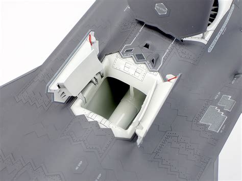 Tamiya 61125 Lockheed F 35B Lightning II 1 48 Scale Very High Detail