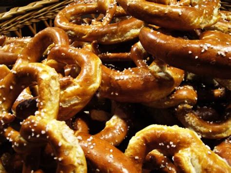 Pretzels Calorie Calculator