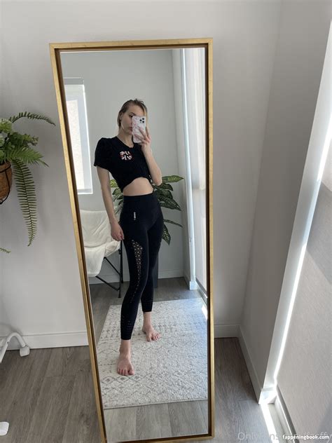 Fasffy Nude OnlyFans Leaks Fappening FappeningBook