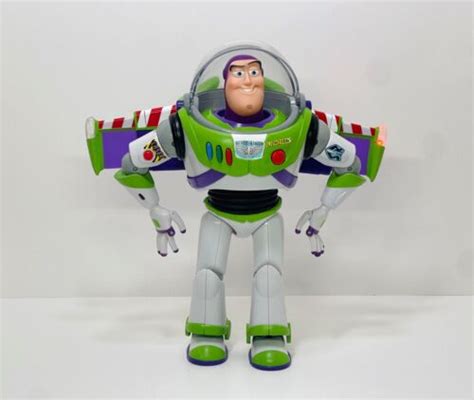 Disney Pixar Toy Story Signature Collection Buzz Lightyear Thinkway