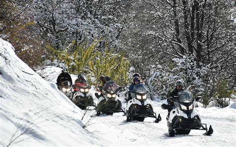 Paseo En Moto De Nieve La Cueva Cerro Catedral Bastion Travel