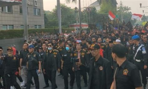 Ikuti Kirab Merah Putih Ormas Ppbni Satria Banten Berangkatkan