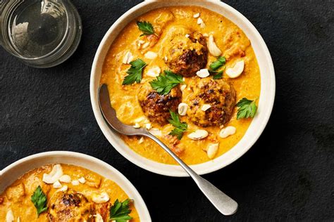 Pork Meatballs With Cashew Curry