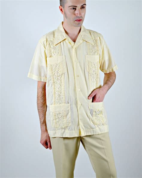 Vintage 1960s Mens Guayabera Gem