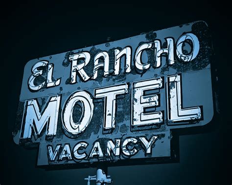 El Rancho Motel Photograph by Gigi Ebert - Pixels